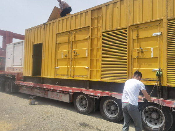 良庆除了负载情况和发动机维护，还有哪些因素会影响 200kw 柴油发电机的油耗？