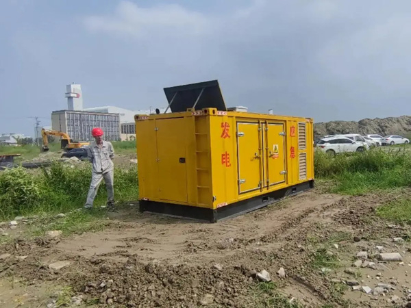 良庆冬季低温环境下,发电机组启动电瓶的容量需求是否会增加?