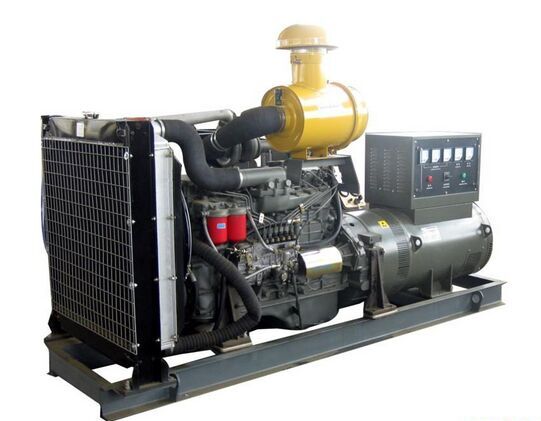 良庆汽油发电机组冬季保养时,燃油系统需要注意什么?